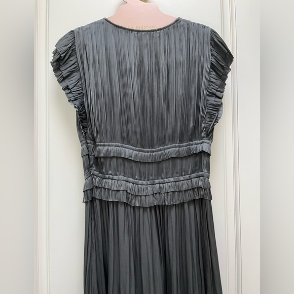 NWT Ulla Johnson size 4 silk jolee dress. Pleated all over. - Picture 5 of 10